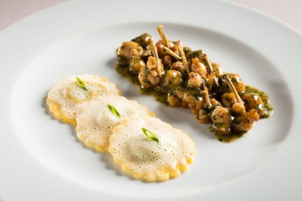 Bon cadeau Cuisses de grenouille poêlées au cerfeuil
